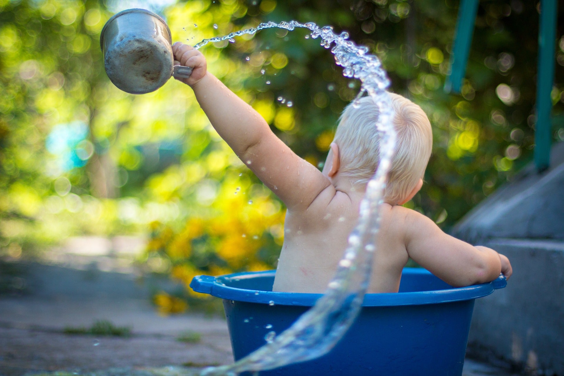 Pinwheel Crafts DIY Bath Toys for 4 Year Olds to Get Them In the Tub